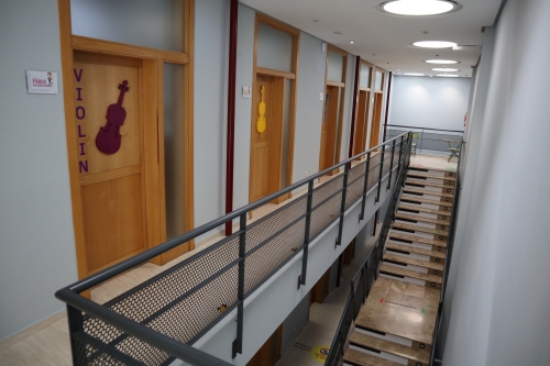 Foto Instituto Conservatorio Elemental de Música Maestro Paterna #2