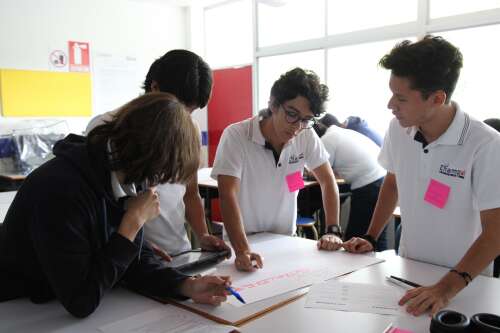 Foto Colegio Champal #0