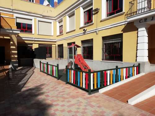 Foto Colegio Juan Ramón Jiménez #3