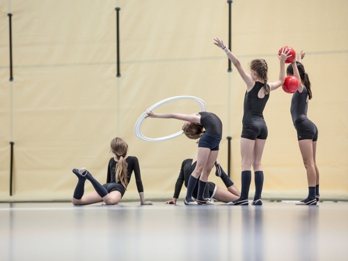 Foto Colegio San Luis De Los Franceses #2