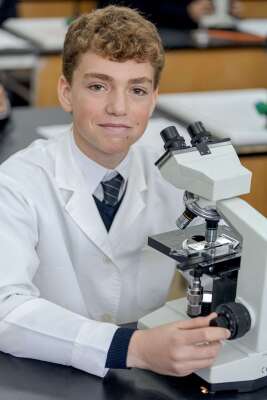 Foto Colegio Everest  School Monteclaro #2