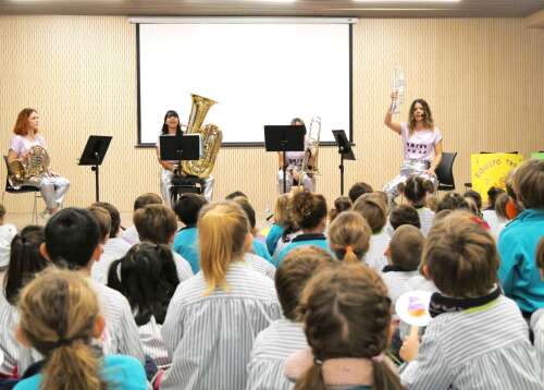 Foto Colegio Fuentelarreyna #2