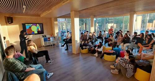 Foto Colegio Fuentelarreyna #3