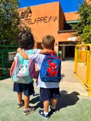 Foto Colegio Fuentelarreyna #3