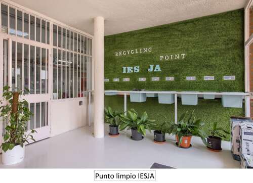 Foto Instituto Josefina Aldecoa #1