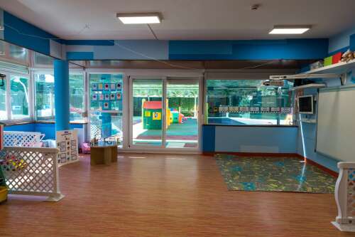 Foto Ecole Pomme D'Api Escuela Infantil #3