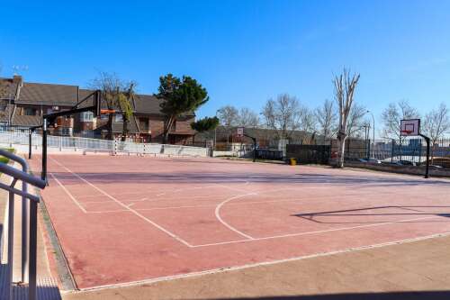 Foto Colegio Clara Campoamor #3