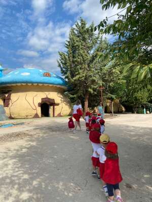 Foto Escuela Infantil El Jardín De Los Genios #2