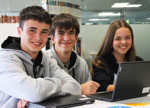 Foto Colegio Estudiantes International School #2