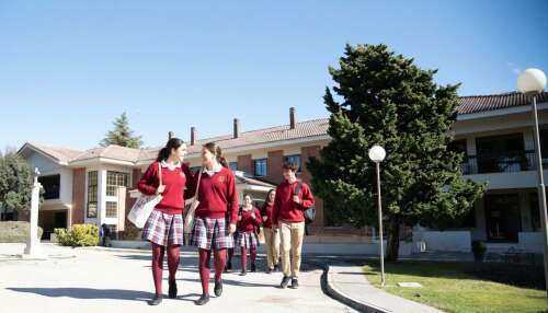 Foto Colegio Aquinas American School #1