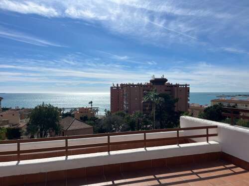 Foto Colegio Academia Santa Teresa (Teresianas) #1