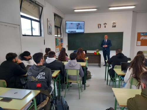 Foto Colegio Gamarra (Bachillerato privado) #3