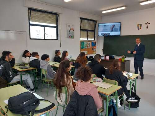 Foto Colegio Gamarra (Bachillerato privado) #3