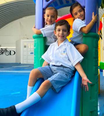 Foto Colegio Ibero #2