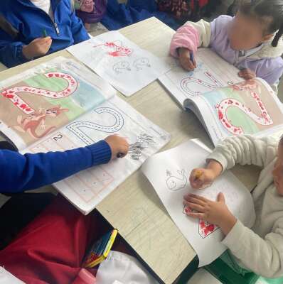 Foto Colegio  Santa Helena #2