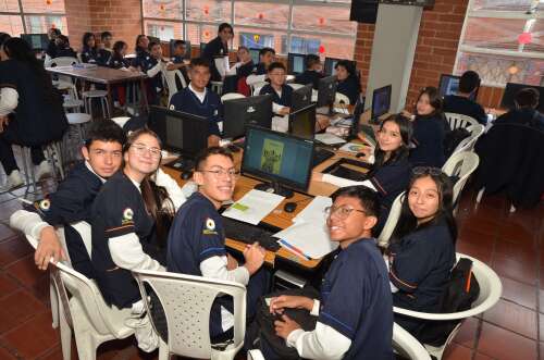 Foto Colegio Colegio Educación Técnica Y Académica Celestin Freinet #2