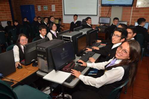 Foto Colegio Colegio Educación Técnica Y Académica Celestin Freinet #2