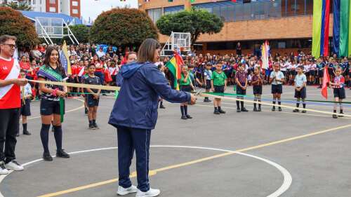 Foto Colegio  Maximino Poitiers #2