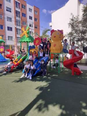 Foto Colegio Miguel De Cervantes Saavedra #2