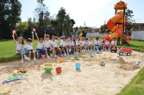Photo Colegio El Bosque Bilingual School  #2