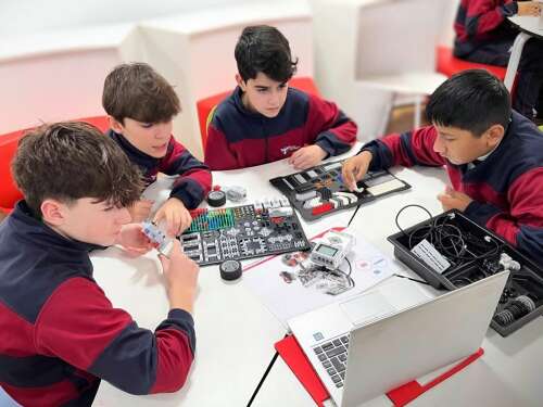 Foto Colegio Juan Pablo II - San Miguel #3