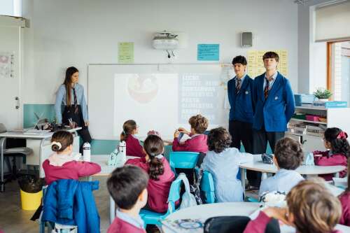 Foto Colegio Internacional Meres #2