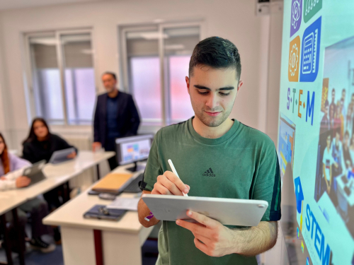 Foto Colegio Internacional Jesuitinas Miralba #2