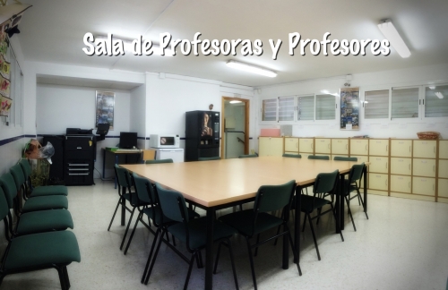 Foto Colegio Aníbal González #2