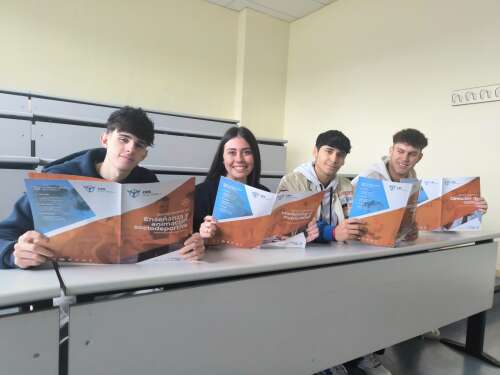 Foto Instituto Ces Juan Pablo II #2