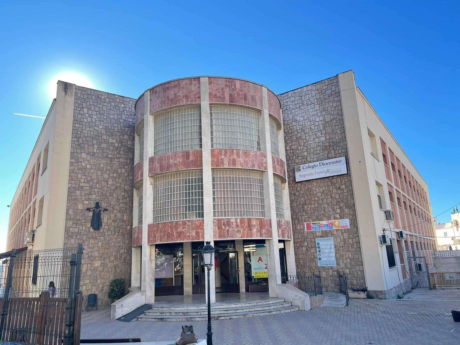 Foto Colegio Sagrada Familia-Atalaya #0