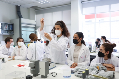 Foto Instituto Complejo Preuniversitario Mas Camarena #2