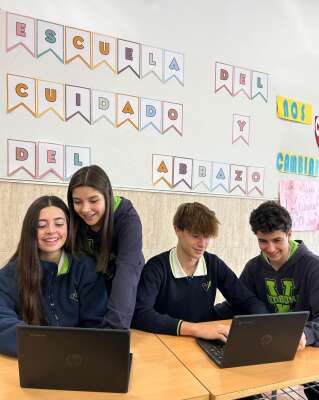 Foto Colegio Jesús y María #2