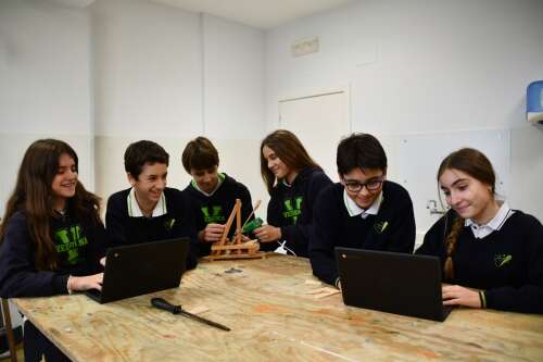 Foto Colegio Jesús y María #2