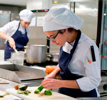 Foto Instituto Alcazarén #0