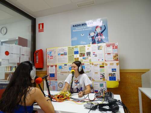 Foto Colegio Lycée Français Molière #2