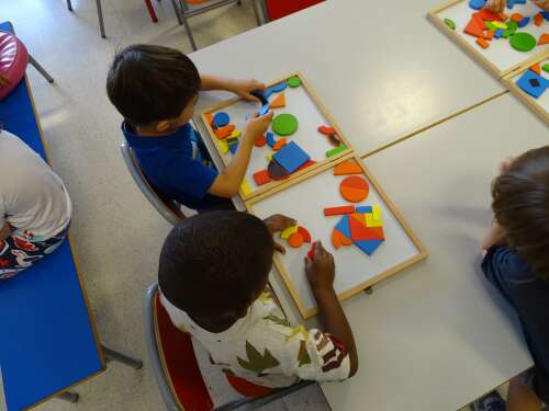 Foto Colegio Lycée Français Molière #2