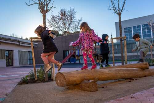 Foto Colegio Lycée Français Molière #2