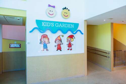 Foto Colegio Montearagón · Sansueña #2