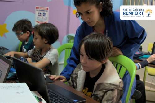 Foto Colegio Personalizado Renfort #2