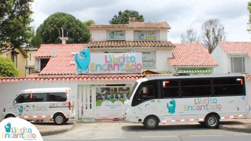 Foto Jardín Infantil Jardín Infantil Librito Encantado #2