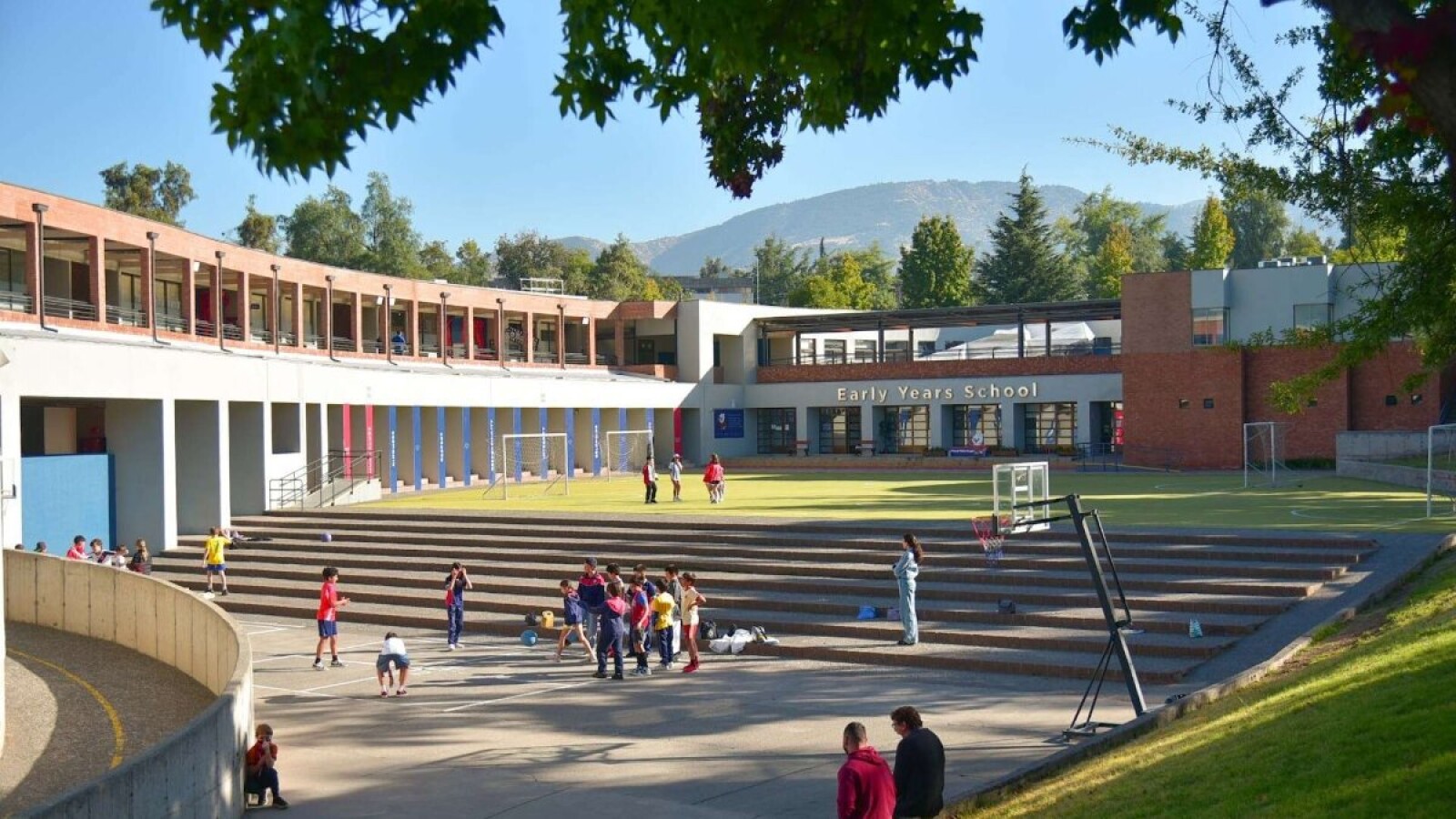 The International School Nido de Aguilas abre las becas Nido Scholars 2027