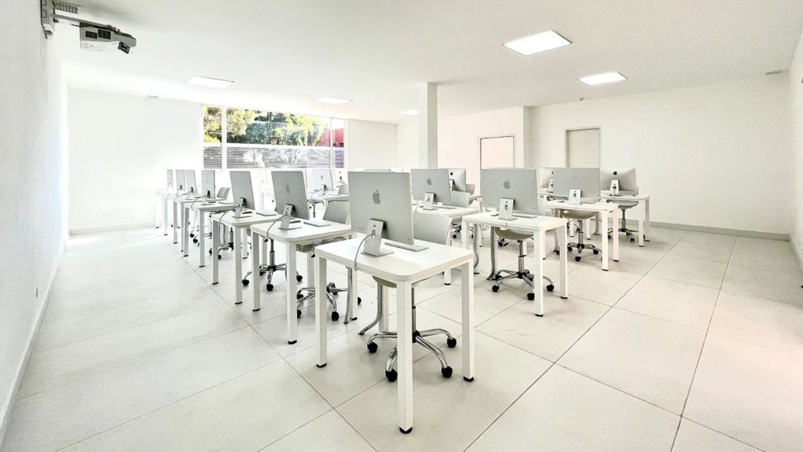 Colegio Internacional SEK Los Valles se suma a Apple Distinguished Schools