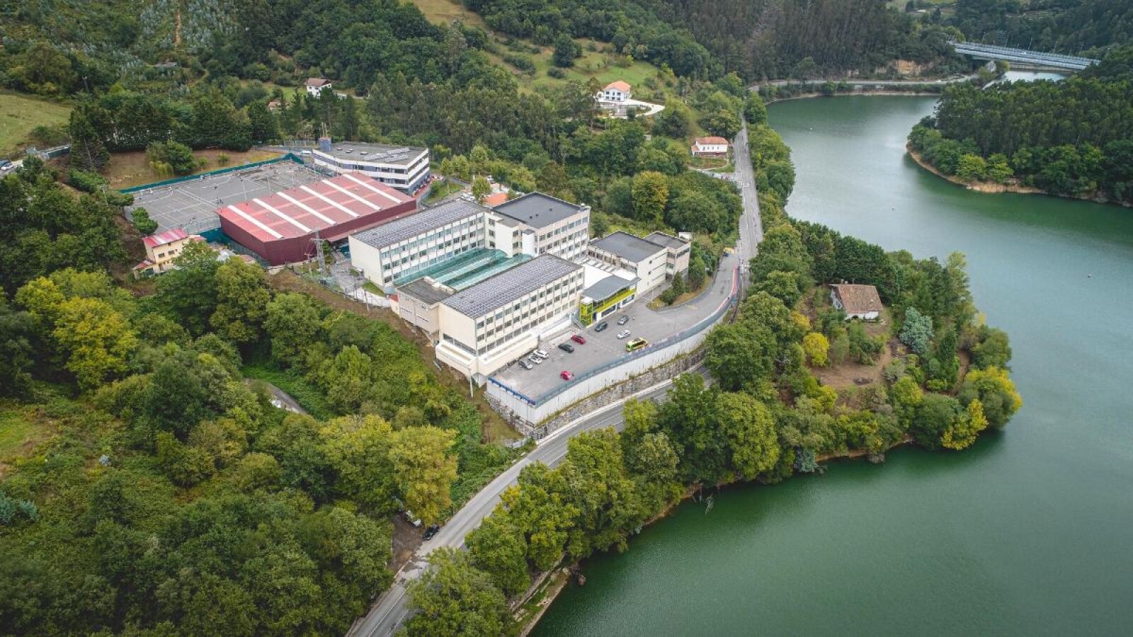 Colegio El Regato Ikastetxea abre sus charlas a familias el 28 de noviembre
