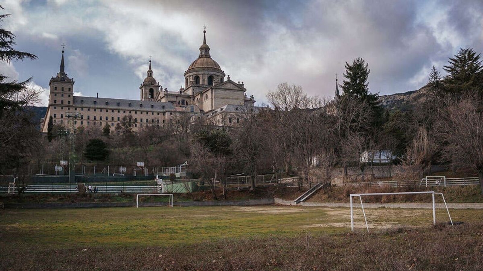 El Real Colegio Alfonso XII corre por la salud mental